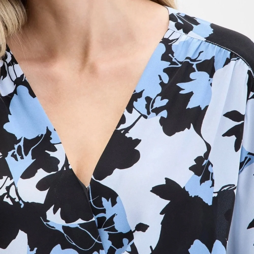 RT: $80 INC International Concepts surplice long sleeve Blouse Blue Floral Sz 1X - Picture 10 of 11